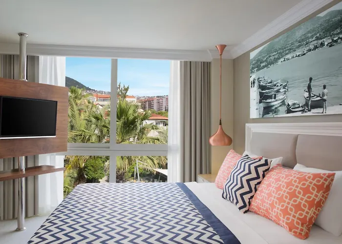 Paloma Marina Suites - Adult Only